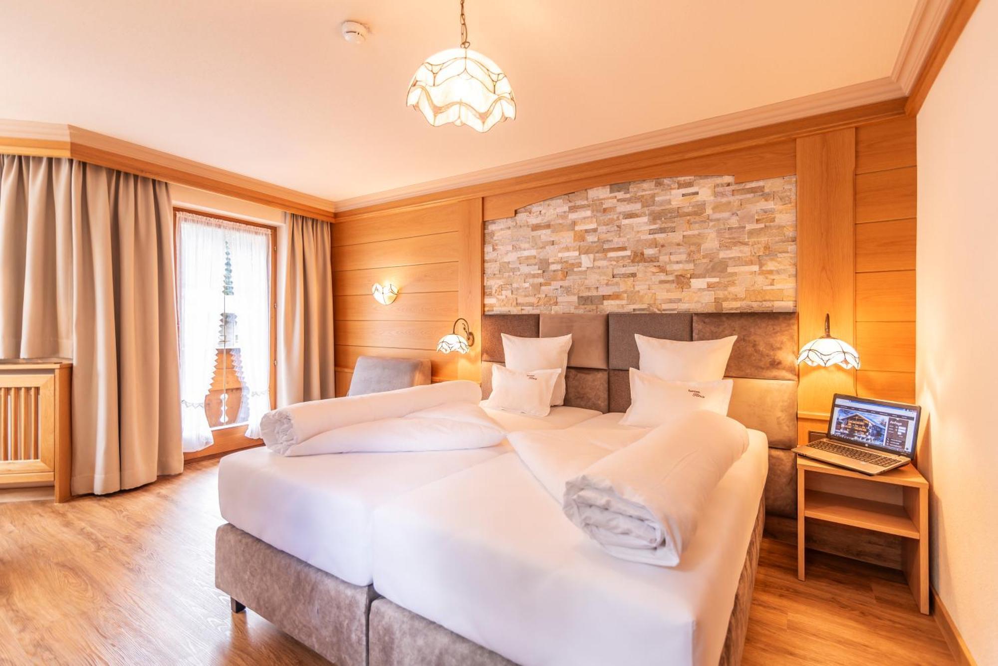 Hotel Garni Apart Tina 이스크글 외부 사진